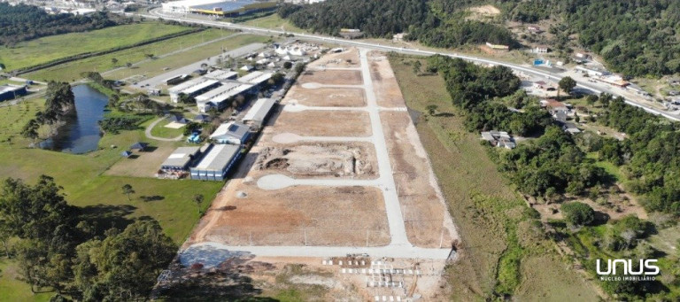 Terreno à Venda, 382 m² em Canasvieiras - Florianópolis