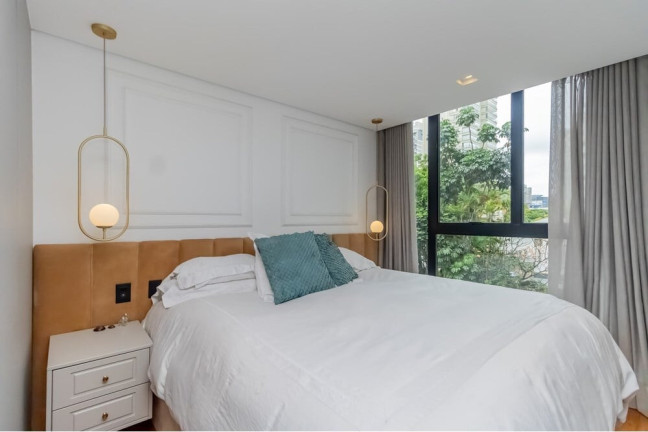 Imagem Casa com 1 Quarto à Venda, 138 m² em Vila Nova Conceição - São Paulo Imagem Casa com 1 Quarto à Venda, 138 m² em Vila Nova Conceição - São Paulo