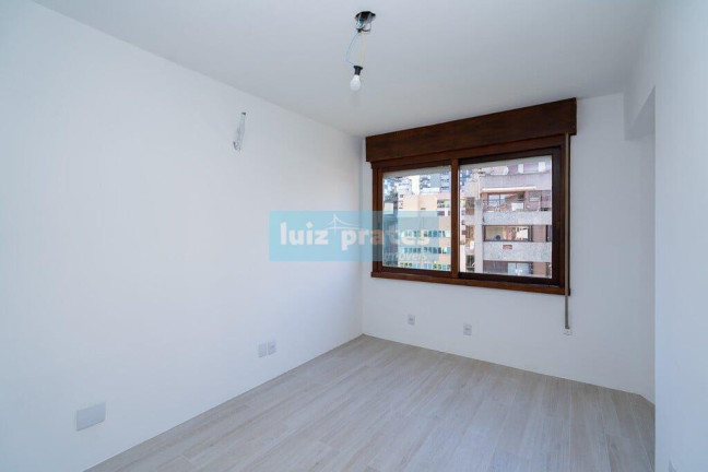 Imagem Apartamento com 3 Quartos à Venda, 244 m² em Auxiliadora - Porto Alegre