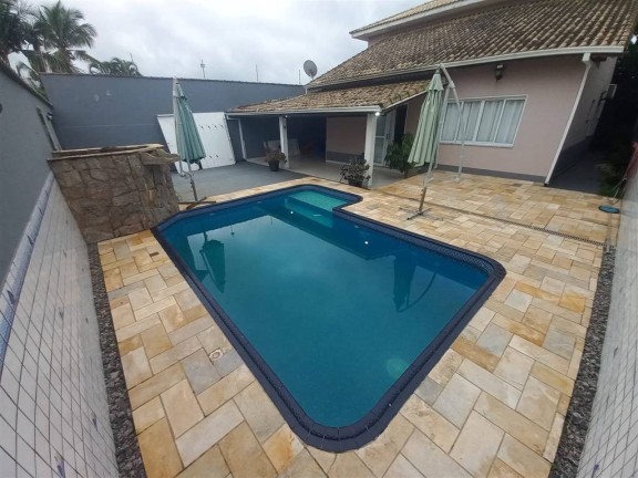 Sobrado com 4 Quartos à Venda, 267 m² em Balneario Florida - Praia Grande