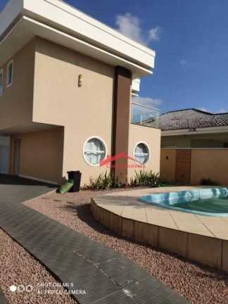 Casa com 3 Quartos à Venda, 280 m² em Floresta - Joinville