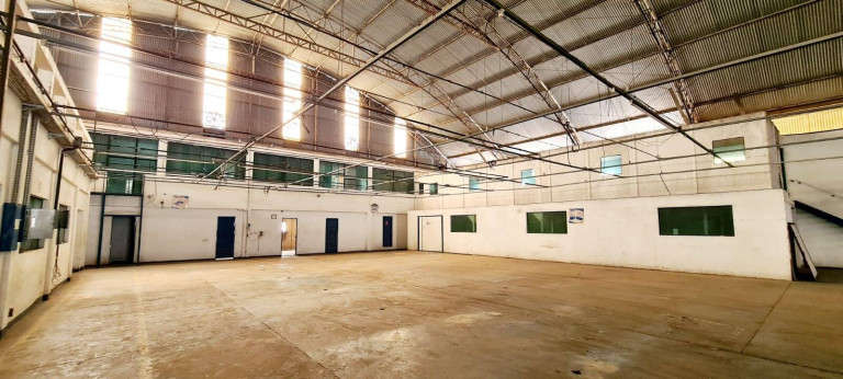 Imagem Galpão à Venda, 8.257 m² em Centro - Mairiporã Imagem Galpão à Venda, 8.257 m² em Centro - Mairiporã
