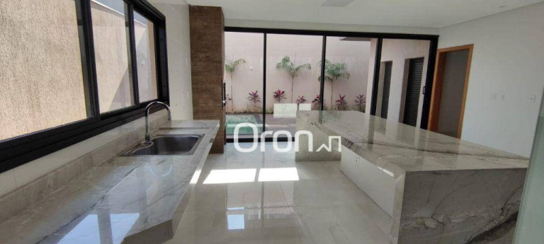 Imagem Casa com 4 Quartos à Venda, 220 m² em Residencial Goiânia Golfe Clube - Goiânia Imagem Casa com 4 Quartos à Venda, 220 m² em Residencial Goiânia Golfe Clube - Goiânia