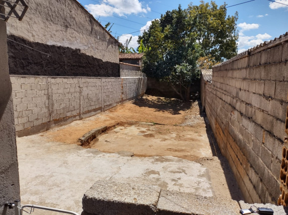 Imagem Casa com 2 Quartos à Venda, 312 m² em Chácara São Silvestre - Taubaté