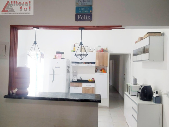 Imagem Casa com 3 Quartos à Venda, 130 m² em Maracanã - Praia Grande Imagem Casa com 3 Quartos à Venda, 130 m² em Maracanã - Praia Grande