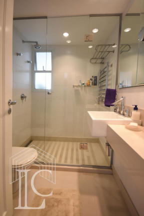 Imagem Apartamento com 3 Quartos à Venda, 181 m² em Moema - São Paulo