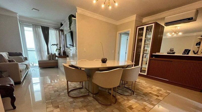 Apartamento com 4 Quartos à Venda, 128 m² em Itacorubi - Florianópolis