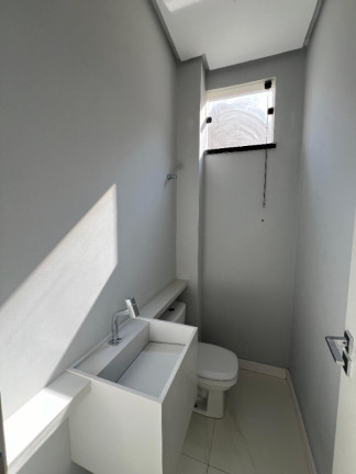Imagem Casa com 4 Quartos à Venda, 250 m² em Ponta Negra - Manaus