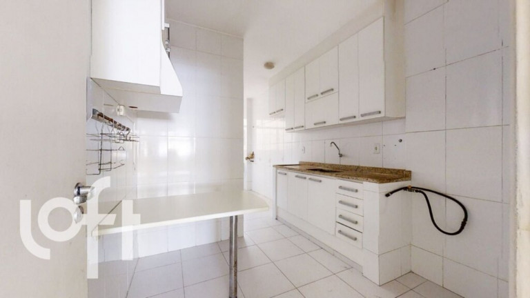 Imagem Imóvel com 3 Quartos à Venda, 98 m² em Copacabana - Rio De Janeiro Imagem Imóvel com 3 Quartos à Venda, 98 m² em Copacabana - Rio De Janeiro