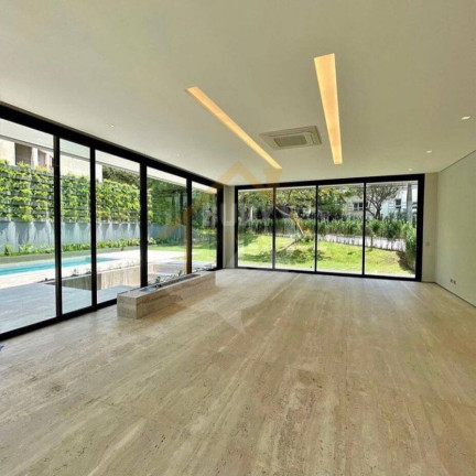Imagem Casa com 5 Quartos à Venda, 910 m² em Alphaville Residencial Dois - Barueri Imagem Casa com 5 Quartos à Venda, 910 m² em Alphaville Residencial Dois - Barueri