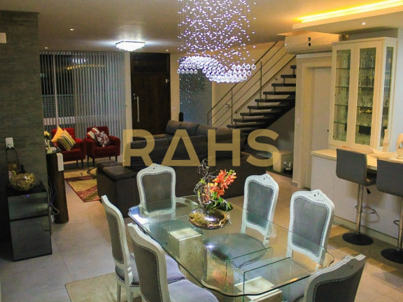 Casa com 3 Quartos à Venda, 246 m² em Tabuleiro - Barra Velha