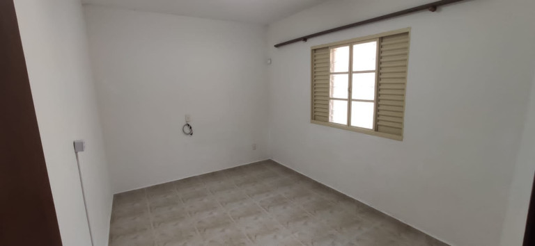Imagem Casa com 3 Quartos à Venda, 180 m² em Jardim Satélite - São José Dos Campos