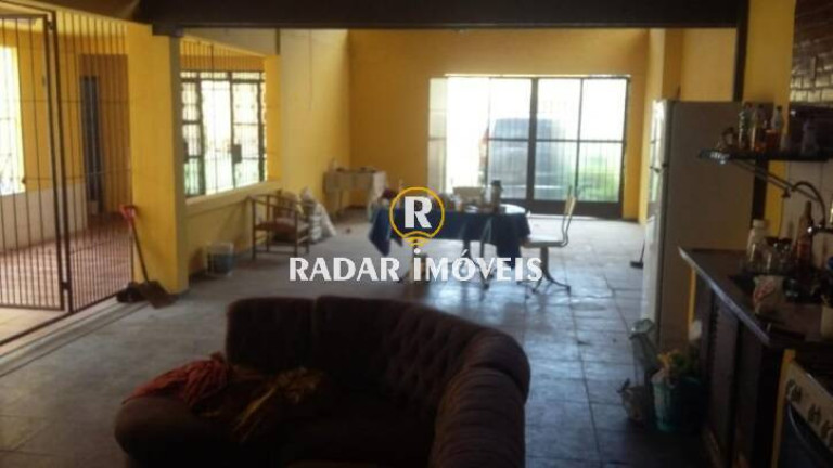 Imagem Casa com 8 Quartos à Venda, 600 m² em Balneário - São Pedro Da Aldeia