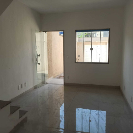 Imagem Casa com 2 Quartos à Venda, 70 m² em Gramacho - Duque De Caxias