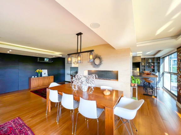 Imagem Apartamento com 4 Quartos à Venda, 222 m² em Jardim Europa - Porto Alegre