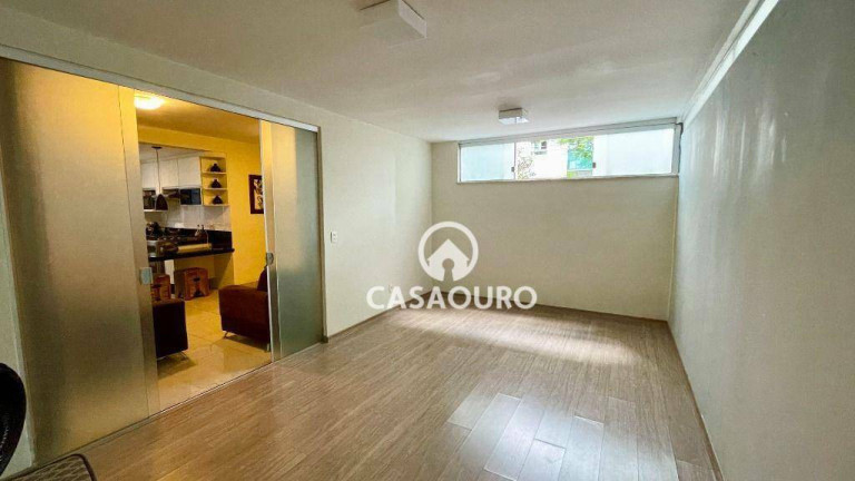 Imagem Apartamento com 3 Quartos à Venda, 130 m² em Santo Antônio - Belo Horizonte Imagem Apartamento com 3 Quartos à Venda, 130 m² em Santo Antônio - Belo Horizonte