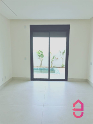 Imagem Sobrado com 4 Quartos à Venda, 384 m² em Avenida Toscana - Goiânia Imagem Sobrado com 4 Quartos à Venda, 384 m² em Avenida Toscana - Goiânia