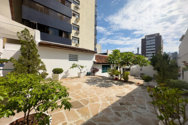 Imagem Casa com 3 Quartos à Venda, 85 m² em Petrópolis - Porto Alegre Imagem Casa com 3 Quartos à Venda, 85 m² em Petrópolis - Porto Alegre