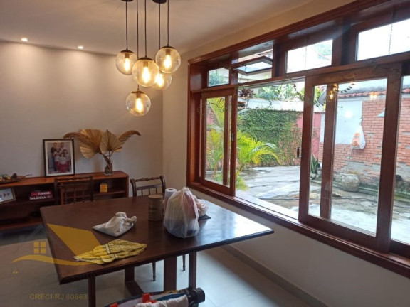 Imagem Casa com 4 Quartos à Venda, 200 m² em Chácara Paraíso - Nova Friburgo