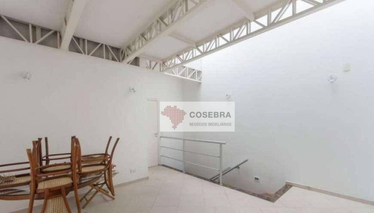 Imagem Sobrado com 4 Quartos à Venda, 258 m² em Moema - São Paulo Imagem Sobrado com 4 Quartos à Venda, 258 m² em Moema - São Paulo