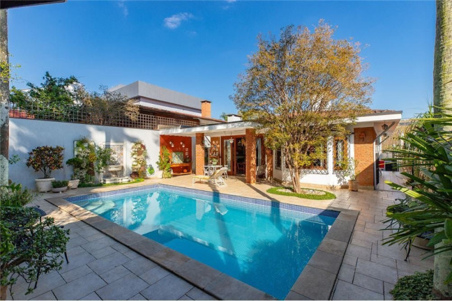 Casa com 3 Quartos à Venda, 228 m² em Jardim Marajoara - São Paulo