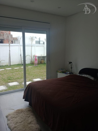Imagem Casa com 3 Quartos à Venda, 250 m² em Bolaxa - Rio Grande Imagem Casa com 3 Quartos à Venda, 250 m² em Bolaxa - Rio Grande