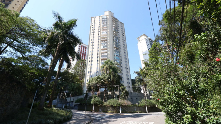 Apartamento com 2 Quartos à Venda, 107 m² em Vila Suzana - São Paulo