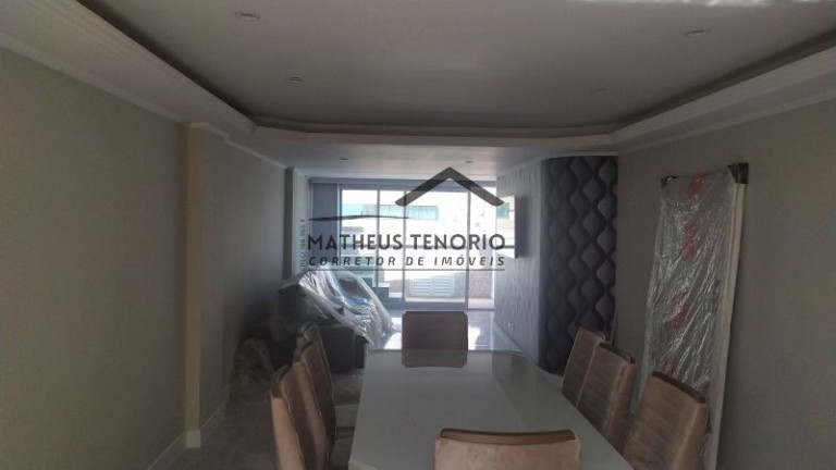 Imagem Cobertura com 4 Quartos à Venda, 232 m²