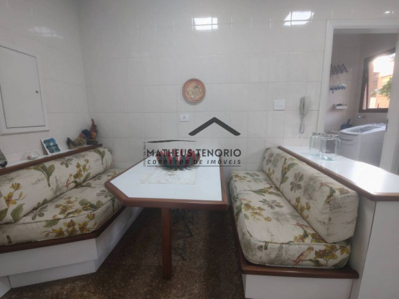 Imagem Apartamento com 3 Quartos à Venda, 130 m²
