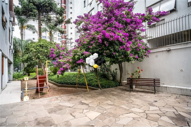 Imagem Apartamento com 2 Quartos à Venda, 80 m² em Petrópolis - Porto Alegre Imagem Apartamento com 2 Quartos à Venda, 80 m² em Petrópolis - Porto Alegre