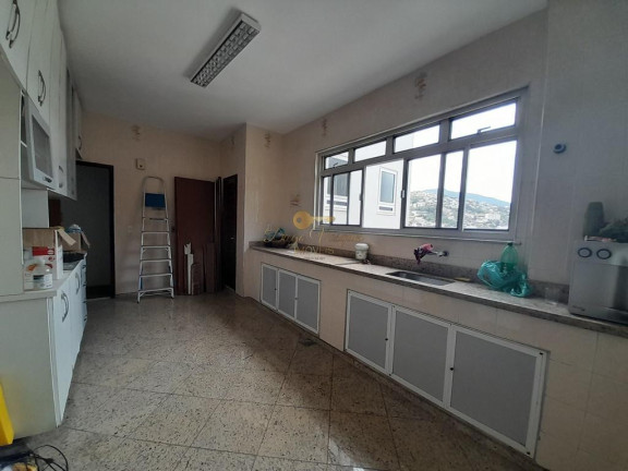 Imagem Apartamento com 4 Quartos à Venda, 192 m² em Várzea - Teresópolis