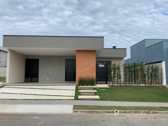 Casa com 3 Quartos à Venda, 329 m² em Residencial Ouroville - Taubaté