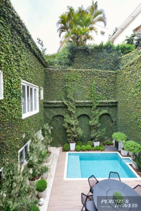 Imagem Casa com 3 Quartos para Alugar, 320 m² em Pacaembu - São Paulo Imagem Casa com 3 Quartos para Alugar, 320 m² em Pacaembu - São Paulo
