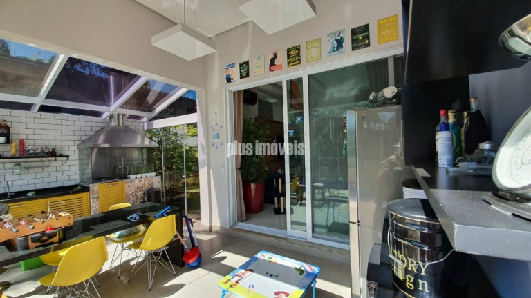 Imagem Casa com 4 Quartos à Venda, 490 m² em Jardim Prudência - São Paulo