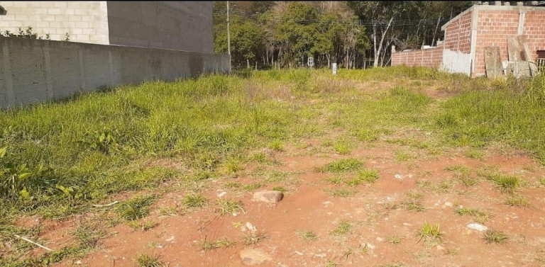 Terreno à Venda, 600 m² em Santa Felicidade - Curitiba