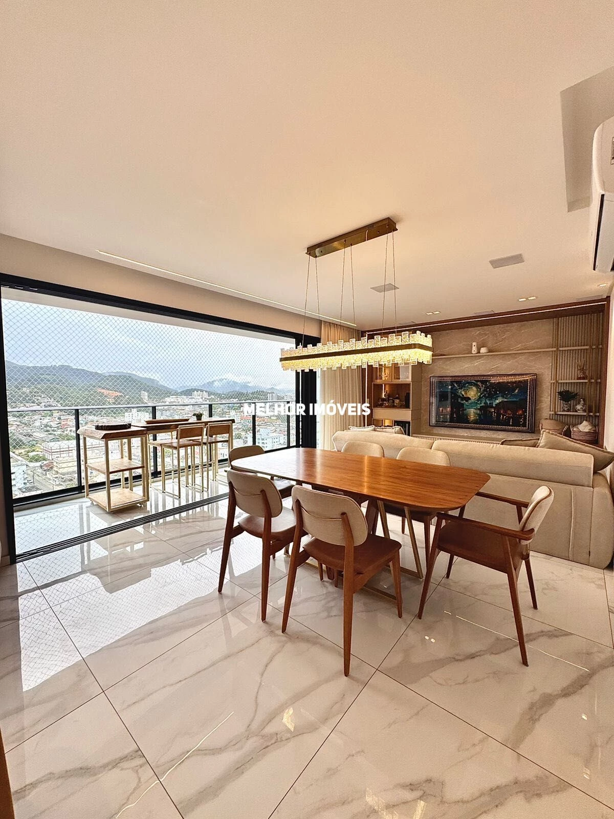 Imagem Apartamento com 3 Quartos à Venda, 110 m² em Centro - Camboriú