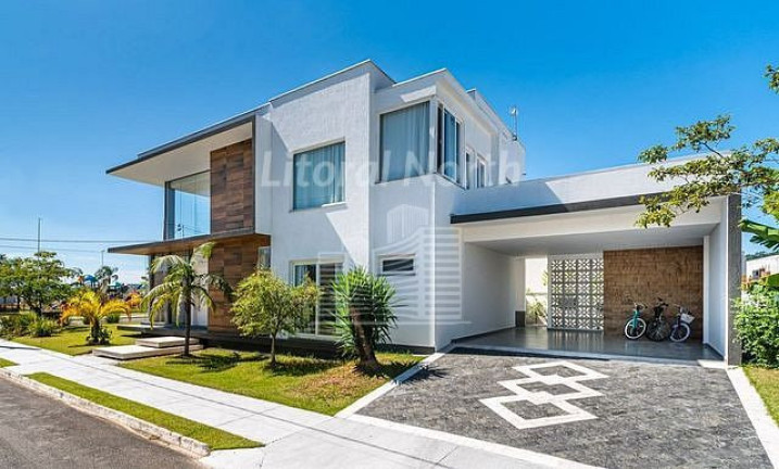 Imagem Casa de Condomínio com 4 Quartos à Venda, 350 m² em Santa Regina - Camboriú Imagem Casa de Condomínio com 4 Quartos à Venda, 350 m² em Santa Regina - Camboriú