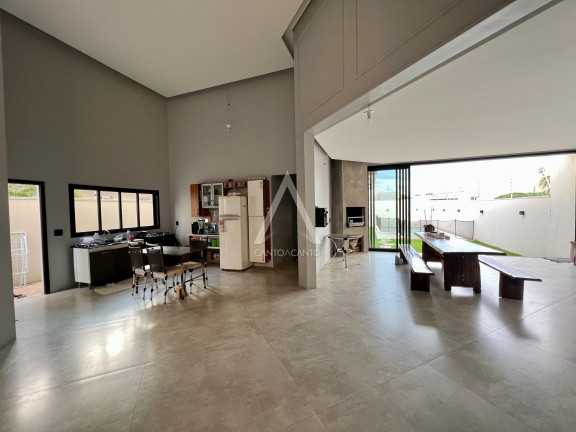 Imagem Casa com 3 Quartos à Venda, 264 m² em Residencial Bella Suíça - Sinop