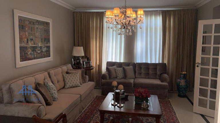 Imagem Casa com 3 Quartos à Venda, 376 m² em Córrego Grande - Florianópolis Imagem Casa com 3 Quartos à Venda, 376 m² em Córrego Grande - Florianópolis