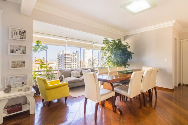 Imagem Imóvel com 3 Quartos à Venda, em Três Figueiras - Porto Alegre Imagem Imóvel com 3 Quartos à Venda, em Três Figueiras - Porto Alegre
