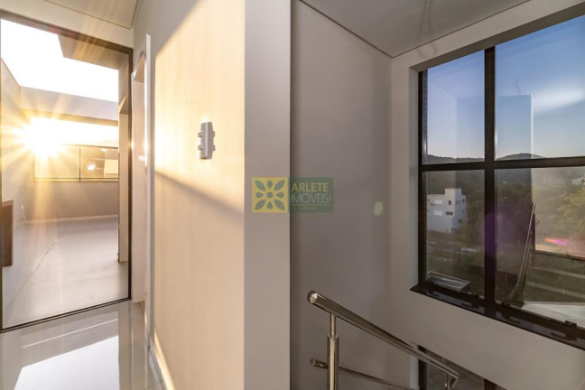 Imagem Cobertura com 3 Quartos à Venda, 151 m² em Mariscal - Bombinhas