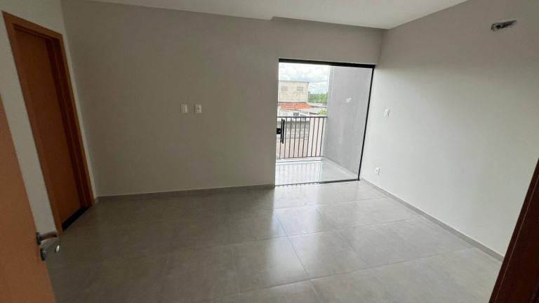 Imagem Apartamento com 3 Quartos à Venda, 200 m² em Papagaio - Feira De Santana