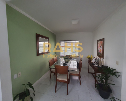 Imagem Casa com 3 Quartos à Venda, 250 m² em Anita Garibaldi - Joinville Imagem Casa com 3 Quartos à Venda, 250 m² em Anita Garibaldi - Joinville