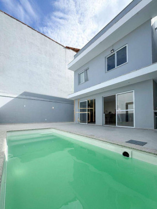Casa com 4 Quartos à Venda, 200 m² em Colina De Laranjeiras - Serra