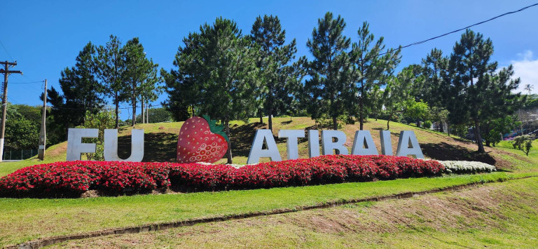 Imagem Casa com 4 Quartos à Venda, 500 m² em Vila Petrópolis - Atibaia Imagem Casa com 4 Quartos à Venda, 500 m² em Vila Petrópolis - Atibaia
