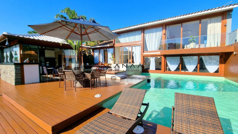 Casa com 4 Quartos à Venda, 600 m² em Marina - Armação Dos Búzios