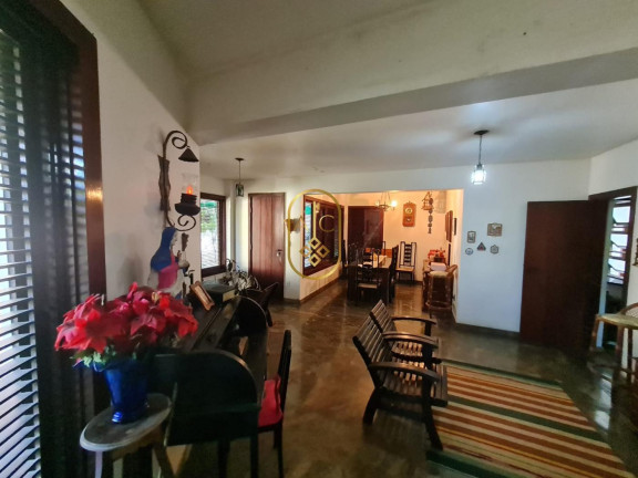 Casa com 4 Quartos à Venda, 250 m² em Pituaçu - Salvador