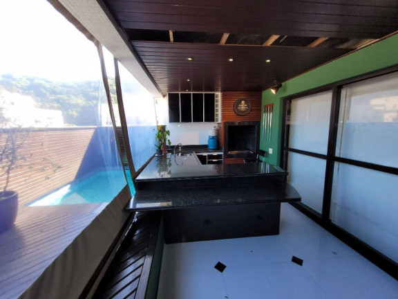 Apartamento com 3 Quartos à Venda ou Locação, 195 m² em Pitangueiras - Guarujá