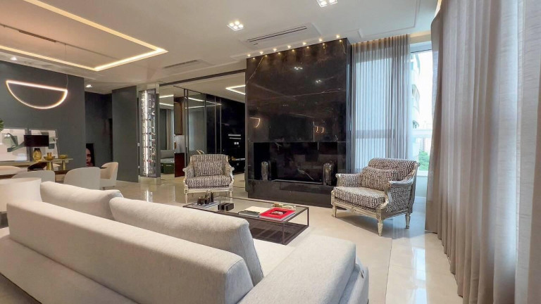 Imagem Apartamento com 4 Quartos à Venda, 245 m² em Centro - Maringá Imagem Apartamento com 4 Quartos à Venda, 245 m² em Centro - Maringá