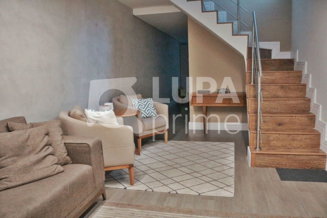 Imagem Casa com 3 Quartos à Venda, 360 m² em Jardim Guanca - São Paulo Imagem Casa com 3 Quartos à Venda, 360 m² em Jardim Guanca - São Paulo